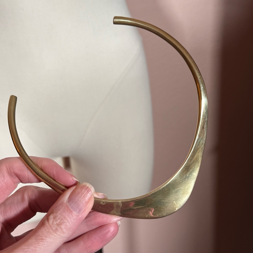 VIntage 1960 '70 MCM Modernist deco gold Brass Minimalist Choker Collar Necklace - Picture 12 of 17